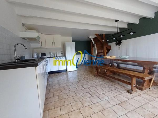 Location Maison 3 pièces 68 m2 à Lhommaizé