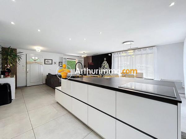 Vente Maison 6 pièces 128 m2 à Saint-Chef