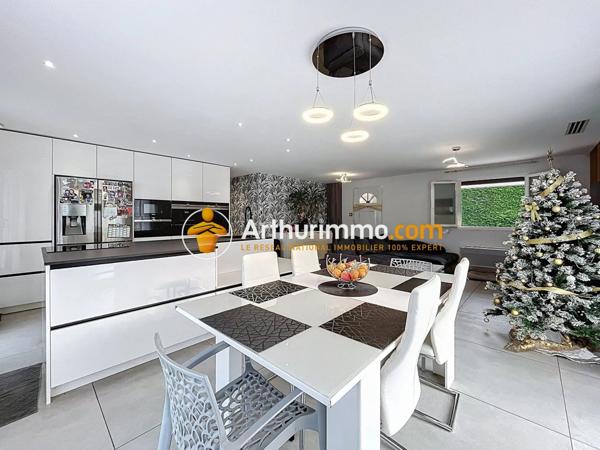 Vente Maison 6 pièces 128 m2 à Saint-Chef