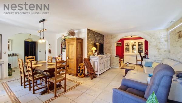 Élégante villa familiale avec piscine et jardin arboré, au calme absolu