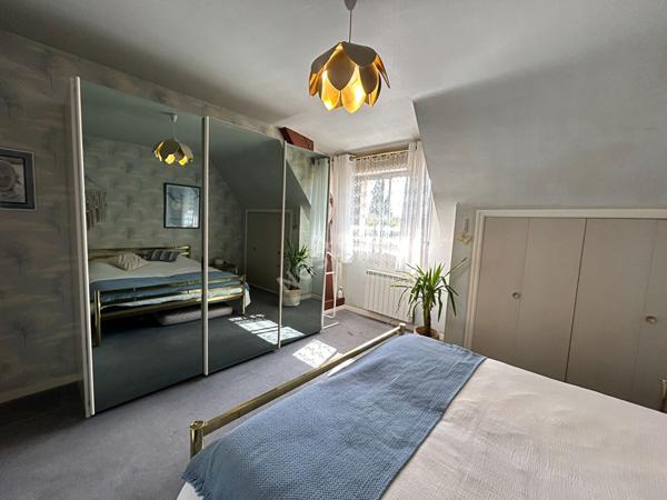 Très jolie maison familiale au coeur d'Arnage avec piscine chauffée !