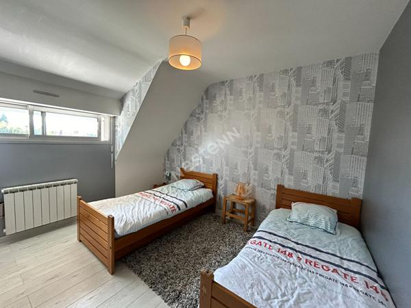 Très jolie maison familiale au coeur d'Arnage avec piscine chauffée !