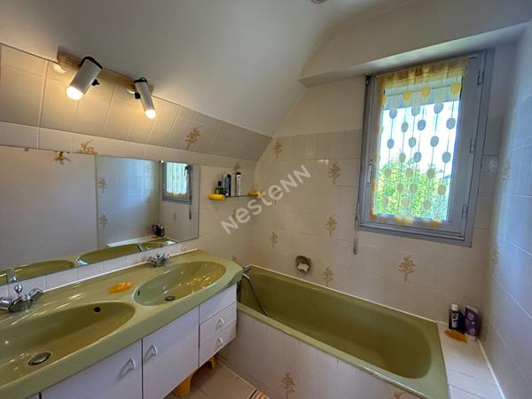 Très jolie maison familiale au coeur d'Arnage avec piscine chauffée !