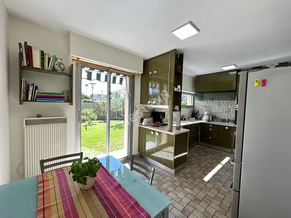 Très jolie maison familiale au coeur d'Arnage avec piscine chauffée !