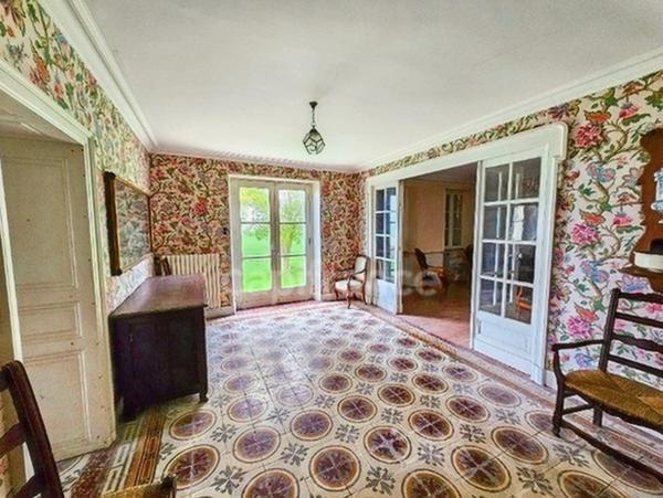 Maison à vendre SAINT AUBIN (40) T12 393 m² Terrain de 10149 m²