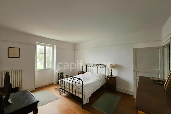 Maison à vendre SAINT AUBIN (40) T12 393 m² Terrain de 10149 m²