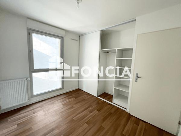 Location Appartement 3 pièces 60.6 m² - COUR VICTOR HUGO Cenon 33150