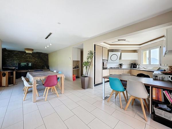 Maison 5 pièces - 137 m²