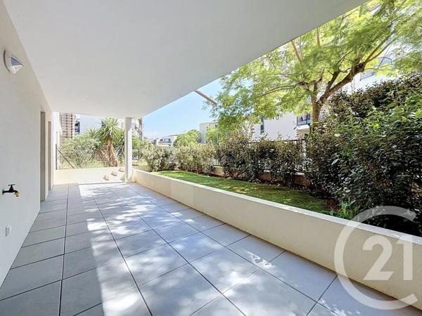 Appartement T3 à vendre  3 pièces - 70,46 m 2   ST RAPHAEL  - 83