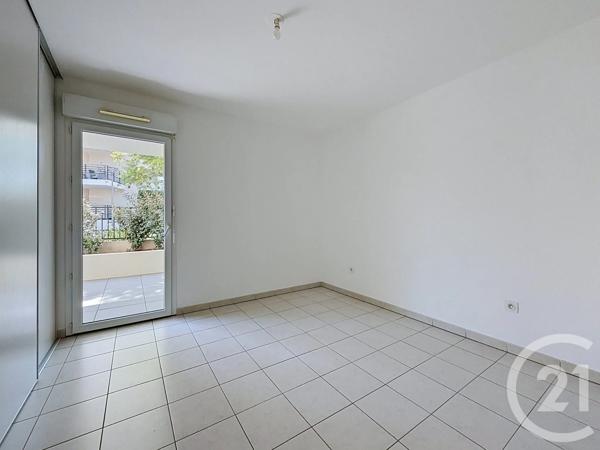 Appartement T3 à vendre  3 pièces - 70,46 m 2   ST RAPHAEL  - 83