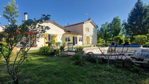 Maison charentaise au coeur de la nature Les Églises-d'Argenteuil (17400)
