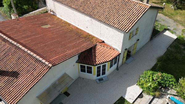 Maison charentaise au coeur de la nature Les Églises-d'Argenteuil (17400)