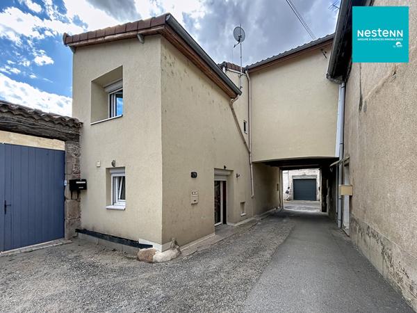 Maison de ville en triplex à Sury-Le-Comtal avec garage !