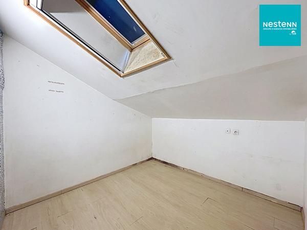 Maison de ville en triplex à Sury-Le-Comtal avec garage !