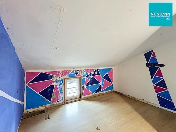 Maison de ville en triplex à Sury-Le-Comtal avec garage !
