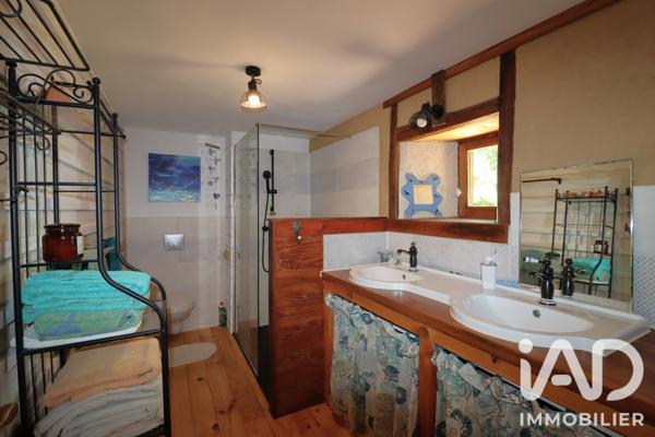 Maison à vendre 9 pièces 188,92 m² Neuvic