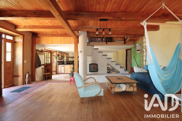 Maison à vendre 9 pièces 188,92 m² Neuvic