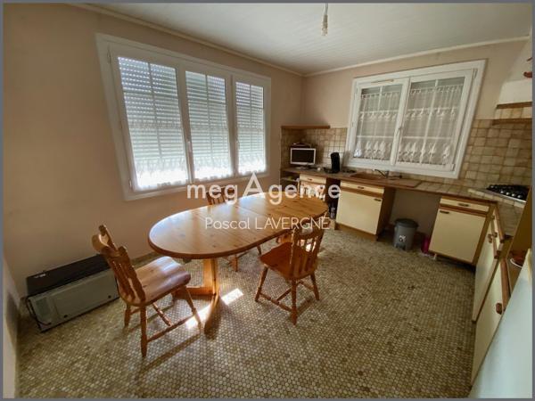 Maison à CHALLANS, 85300 - 9 pièces 240m²