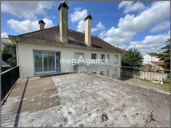 Maison à CHALLANS, 85300 - 9 pièces 240m²