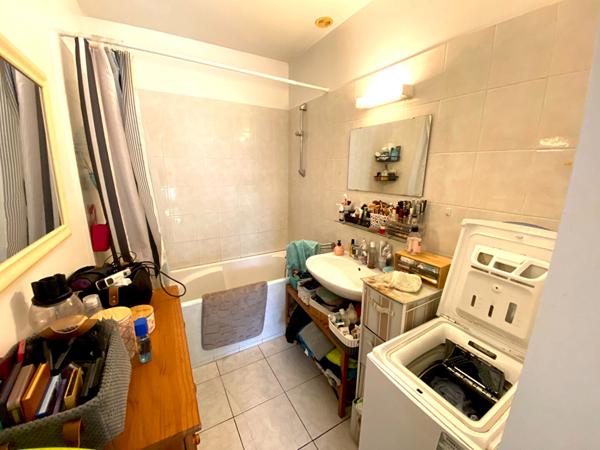 À 5 minutes d'Albi, Immeuble de rapport .