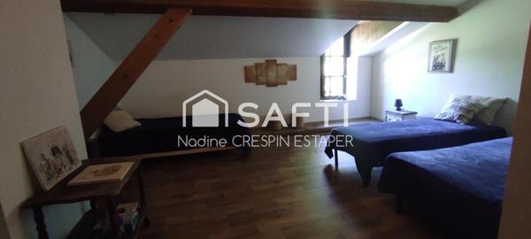 Montaigu-de-Quercy Propriété composée d'une maison et 2 gîtes attenants – Terrain de +8 000 m² avec piscine et cours d'eau