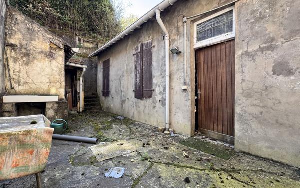 Maison à vendre    8 pièces •  Algrange