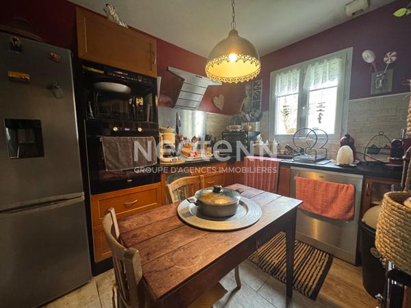 EXCLUSIVITE : 7 MIN ROCHEFORT : TONNAY CHARENTE : Maison 4 chambres 2 salles d'eau en parfait état