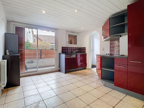 Maison de village sur Bons En Chablais 3/4 chambres de 100 m2 avec jardin, proche gare Leman Express