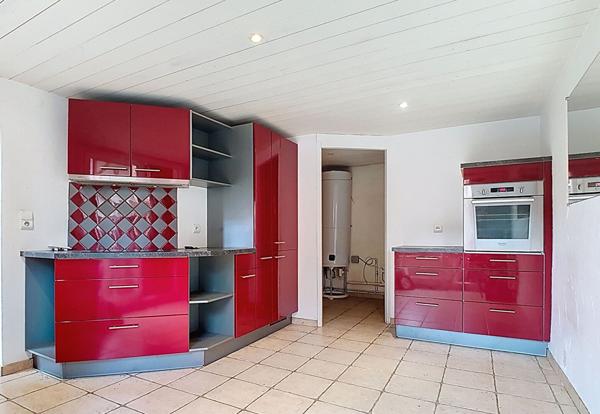 Maison de village sur Bons En Chablais 3/4 chambres de 100 m2 avec jardin, proche gare Leman Express