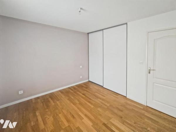 A VENDRE - MAISON PLAIN PIED - LAVAL
