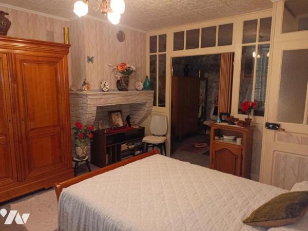 MAISON DE VILLE - STENAY