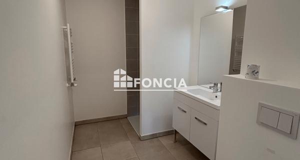 Location Appartement 2 pièces 47.36 m² - Montfavet 84140