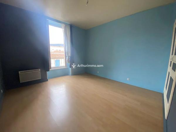 Location Appartement 4 pièces 114 m2 à Millau