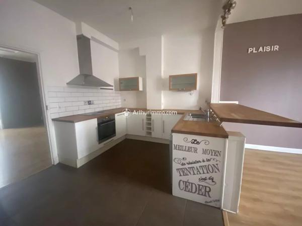Location Appartement 4 pièces 114 m2 à Millau