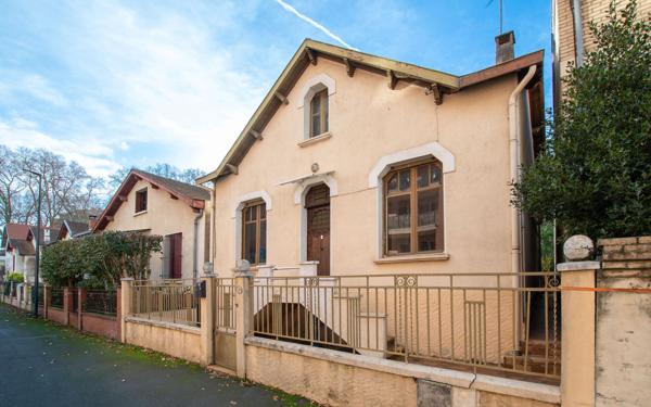 Maison à vendre    3 pièces • 75 m2 Toulouse