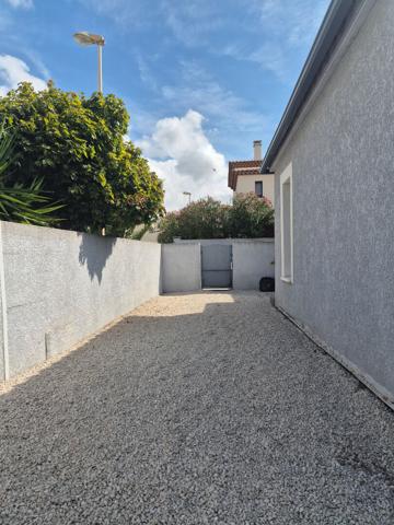 Maison Poussan 5 pièce(s) 136 m2 + piscine+ jardin+ garage