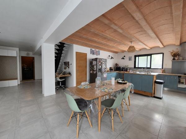 Maison Poussan 5 pièce(s) 136 m2 + piscine+ jardin+ garage