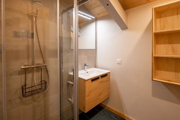 Haute Savoie (74), à vendre SAMOENS - Domaine skiable Grand Massif - Appartement T4 93 m²