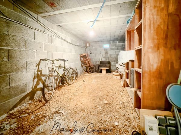 Maison à vendre 5 pièces BASSILLAC ET AUBEROCHE (24) garage, terrain 1952 M².