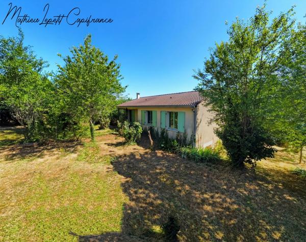 Maison à vendre 5 pièces BASSILLAC ET AUBEROCHE (24) garage, terrain 1952 M².