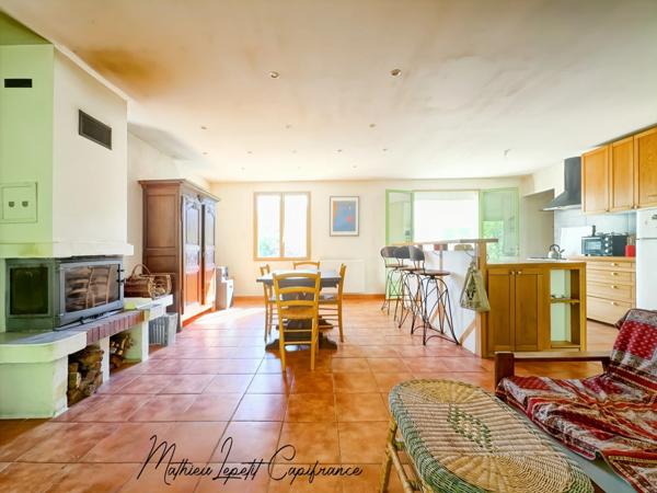 Maison à vendre 5 pièces BASSILLAC ET AUBEROCHE (24) garage, terrain 1952 M².