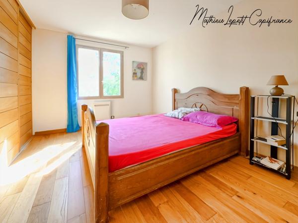 Maison à vendre 5 pièces BASSILLAC ET AUBEROCHE (24) garage, terrain 1952 M².