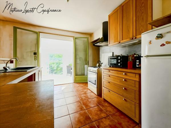 Maison à vendre 5 pièces BASSILLAC ET AUBEROCHE (24) garage, terrain 1952 M².