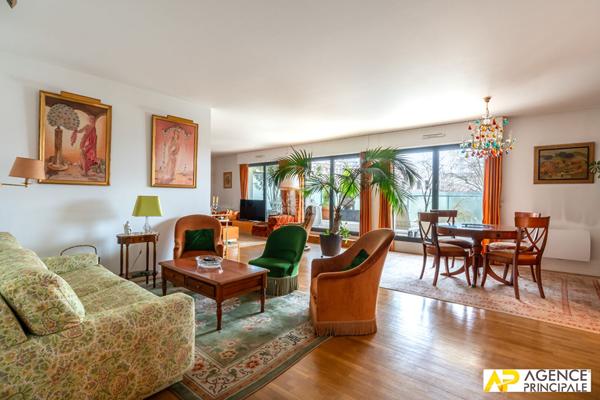 Appartement Maisons-laffitte 6 pièce(s) 144 m2 - ascenseur - terrasse 1 260 000 € **  - Référence  12917