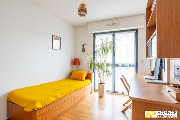 Appartement Maisons-laffitte 6 pièce(s) 144 m2 - ascenseur - terrasse 1 260 000 € **  - Référence  12917