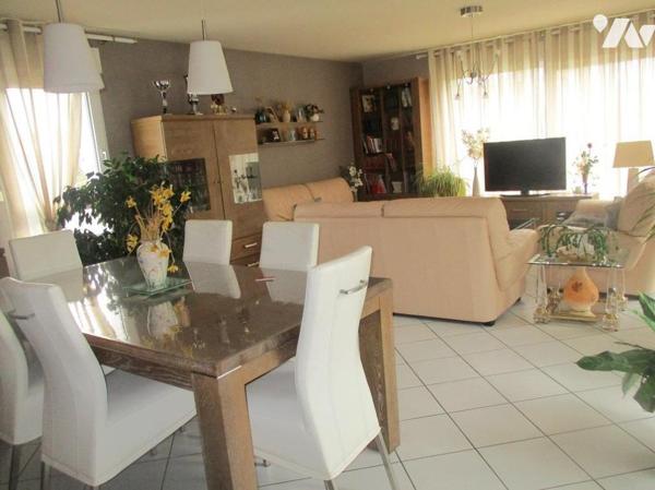 grande maison : Centre CARHAIX