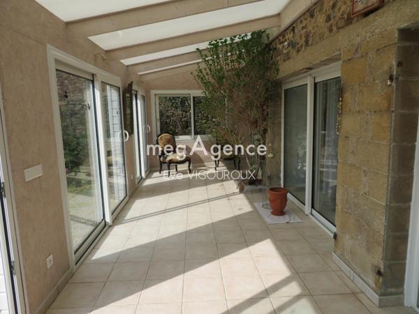 Maison à SILLE-LE-GUILLAUME, 72140 - 6 pièces 151m²