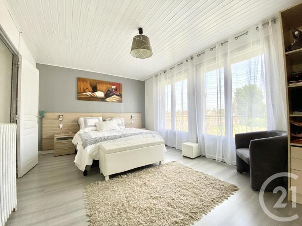 Maison à vendre  9 pièces - 199,36 m2 LES ABRETS EN DAUPHINE - 38