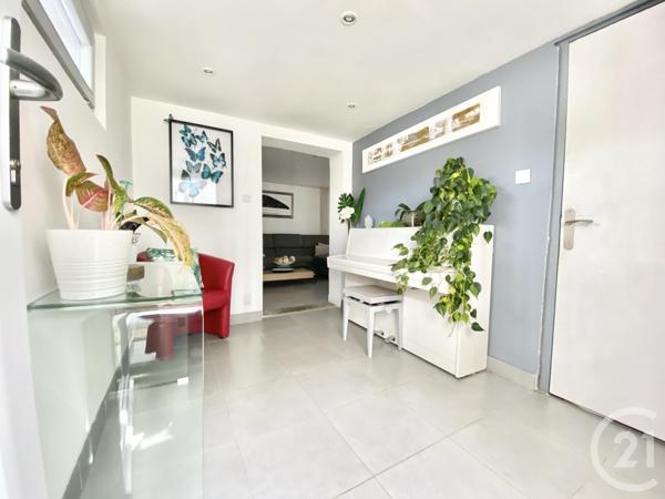 Maison à vendre  9 pièces - 199,36 m2 LES ABRETS EN DAUPHINE - 38