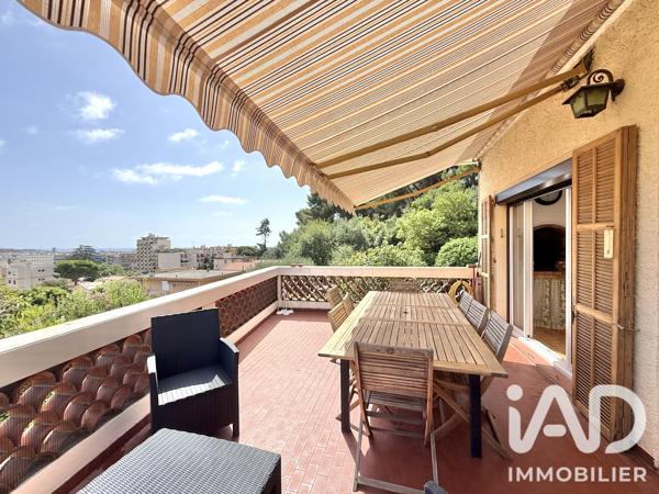Maison à vendre 5 pièces 181 m² Saint-Laurent-du-Var